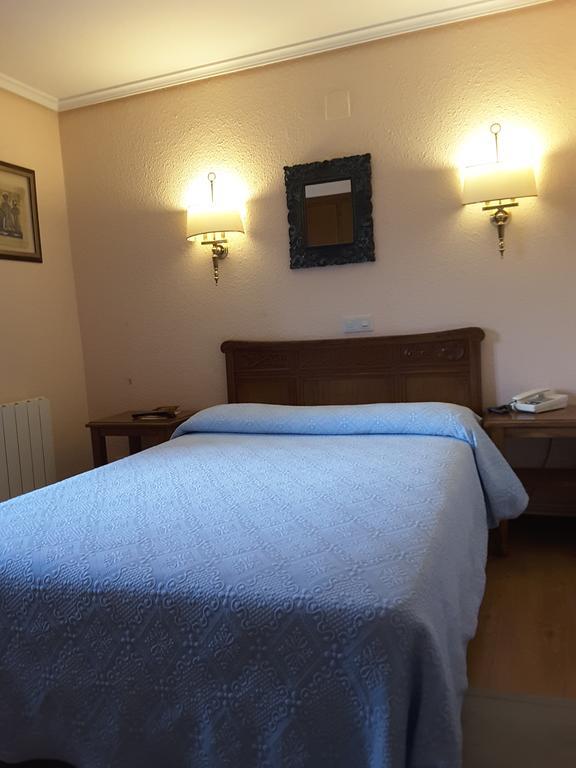 Riodeva Hotel Unquera Bagian luar foto